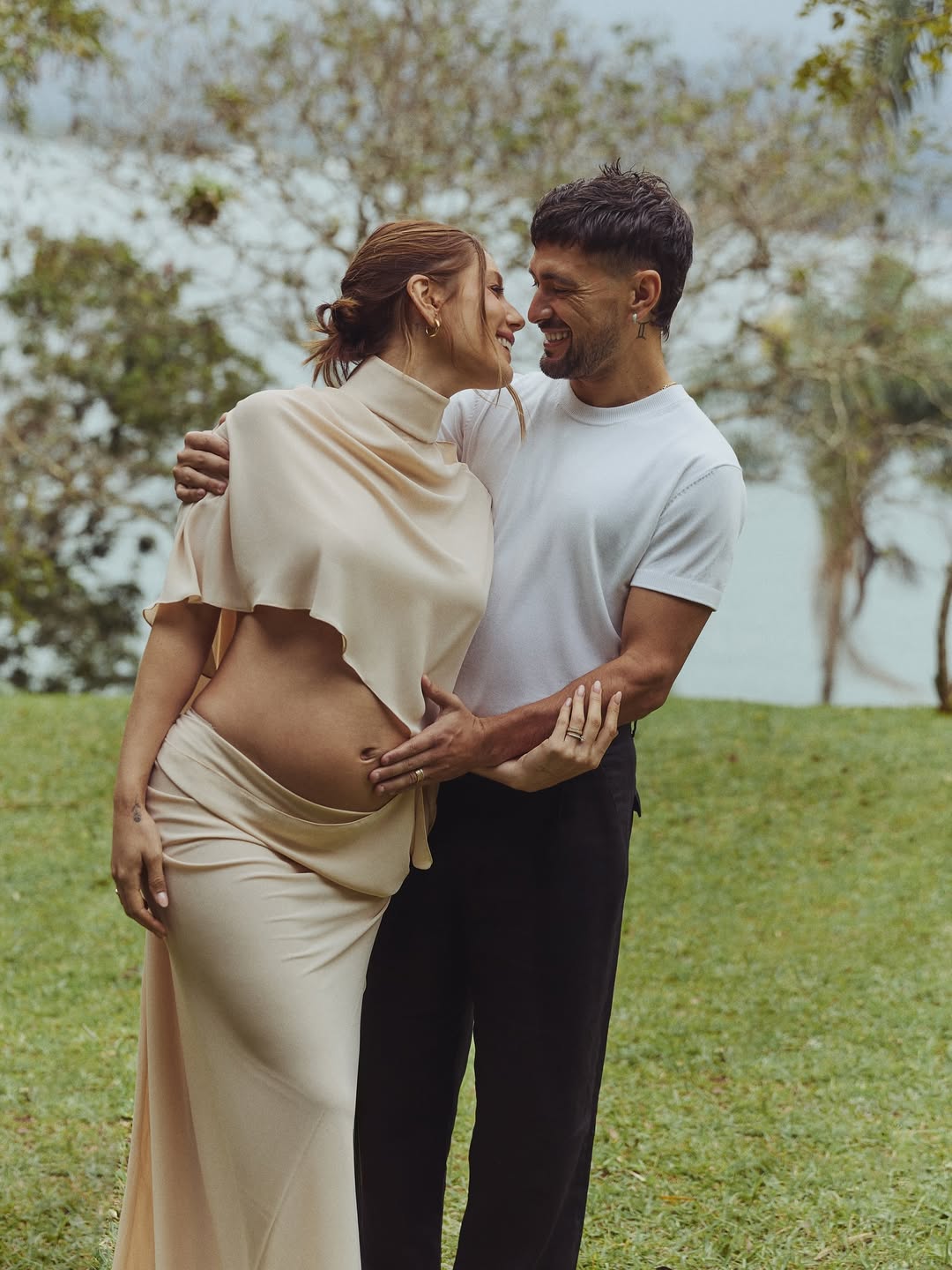 Arrascaeta e Camila Bastiani por Reprodução/Instagram