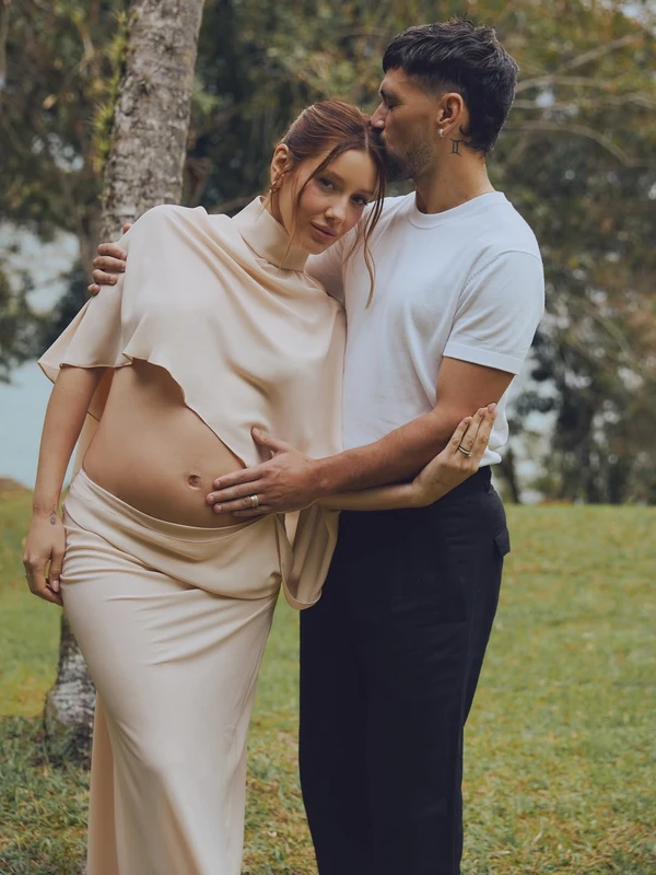 Arrascaeta e Camila Bastiani por Reprodução/Instagram