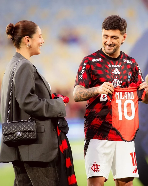 Arrascaeta e Camila Bastiani por Reprodução/Instagram