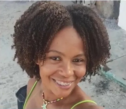 Juliana de Jesus Ribeiro por Reprodução