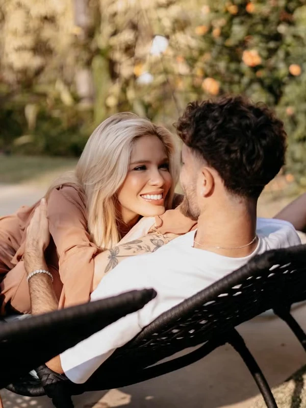 Karoline Lima e Léo Pereira por Reprodução/Instagram