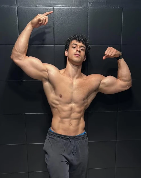 Victor Alexandre, filho de Carla Perez e Xanddy por Reprodução/Instagram