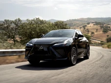 Imagem - Com a Lexus, Toyota lança primeiro elétrico no Brasil; conheça o RZ