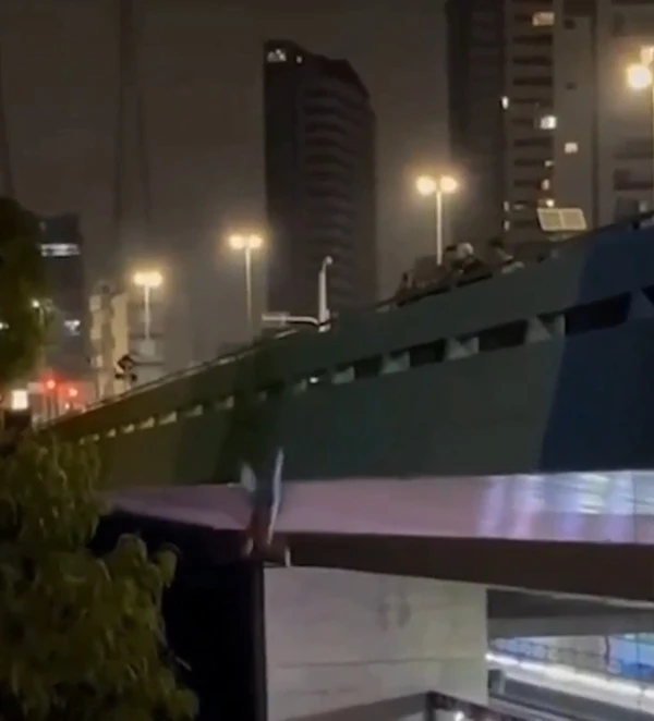 Jovem bateu a cabeça no viaduto após pular de bungee jump por Reprodução/ Redes sociais