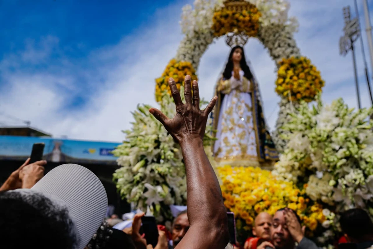 Dia de Nossa Senhora da Conceição da Praia por Arisson Marinho