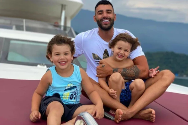 Gusttavo Lima ainda relembrou infância na roça