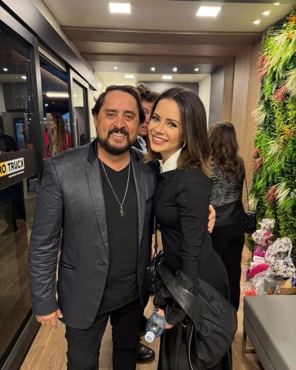 Mauri com a sobrinha Sandy por Reprodução/Redes Sociais 