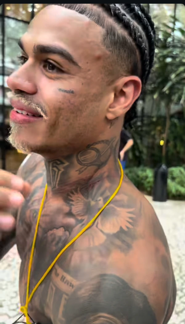 MC Cabelinho relatou ter sido alvo de assaltantes no Pelourinho por Reprodução/ Redes sociais