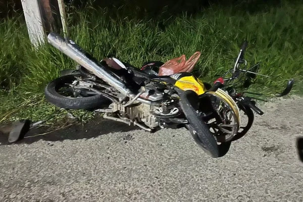 Mototaxista morreu em acidente entre carro e moto na BA-330 por Reprodução