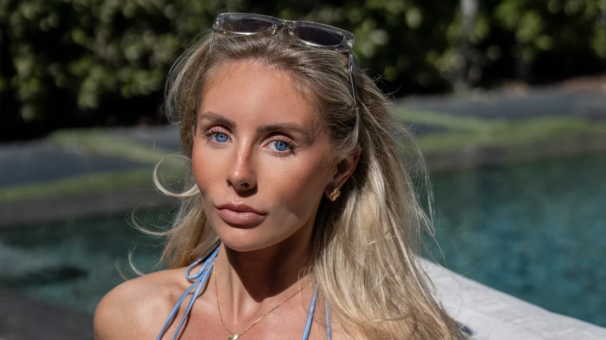  Bonnie Blue por Reprodução