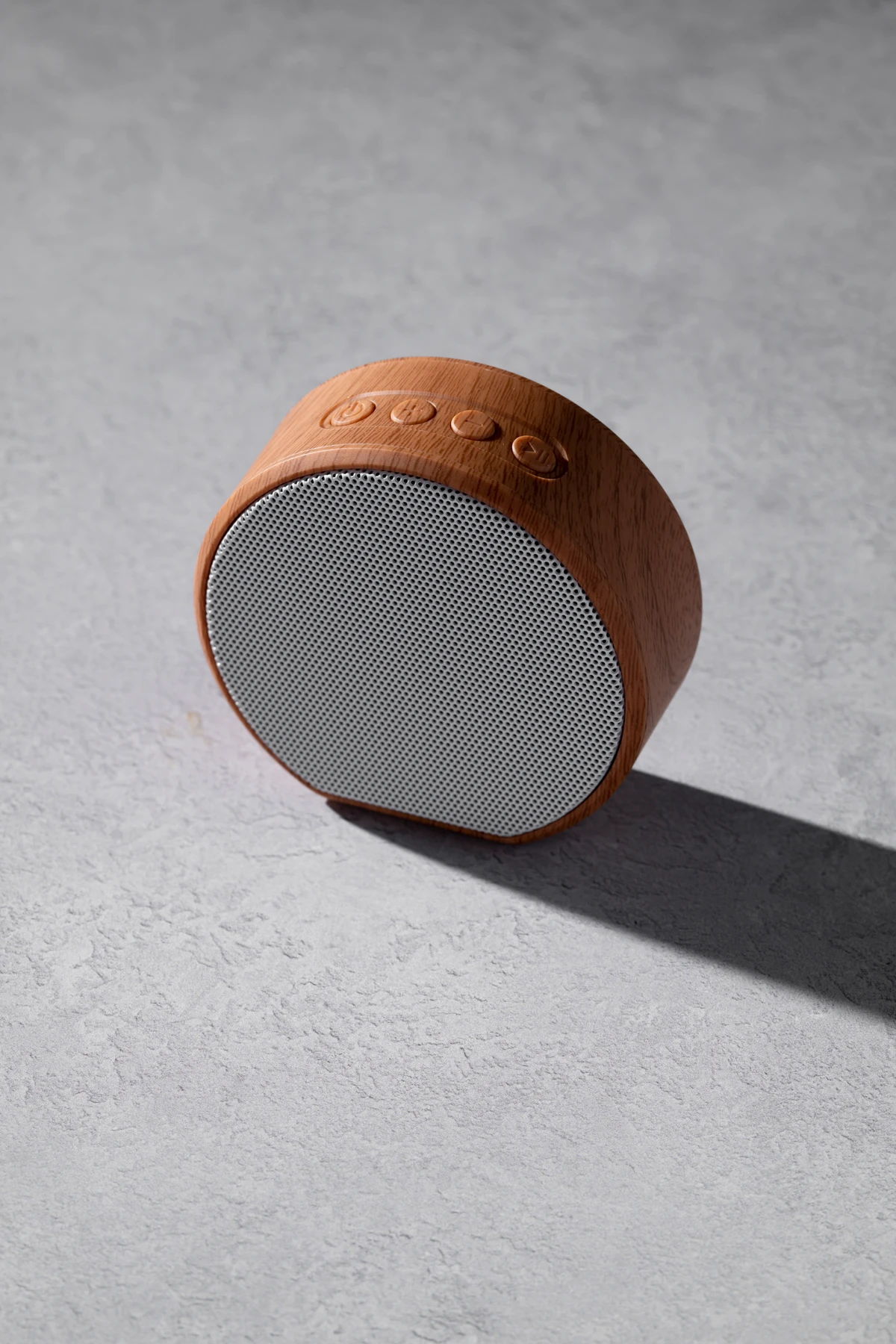 Caixinha de som - 2 unidades (imagem meramente ilustrativa) por Freepik