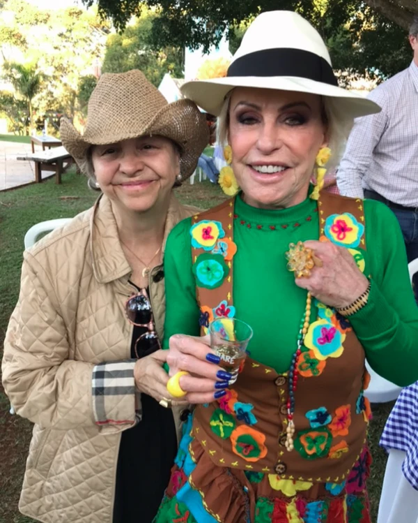 Ede foi assessora de vários famosos e importante nome nos bastdiores do sertanejo por Reprodução | Instagram