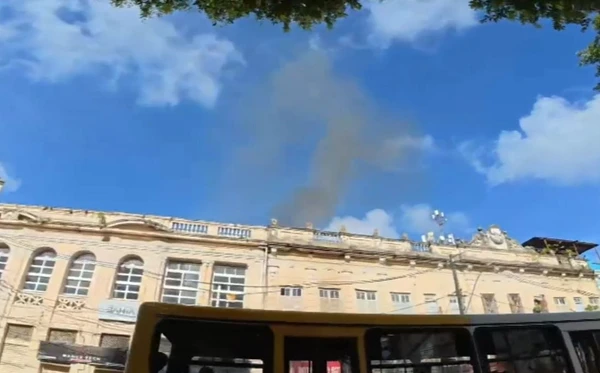 Incêndio no Boteco Butiban por Reprodução/TV Bahia