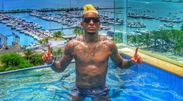 Iuri Sheik por Reprodução