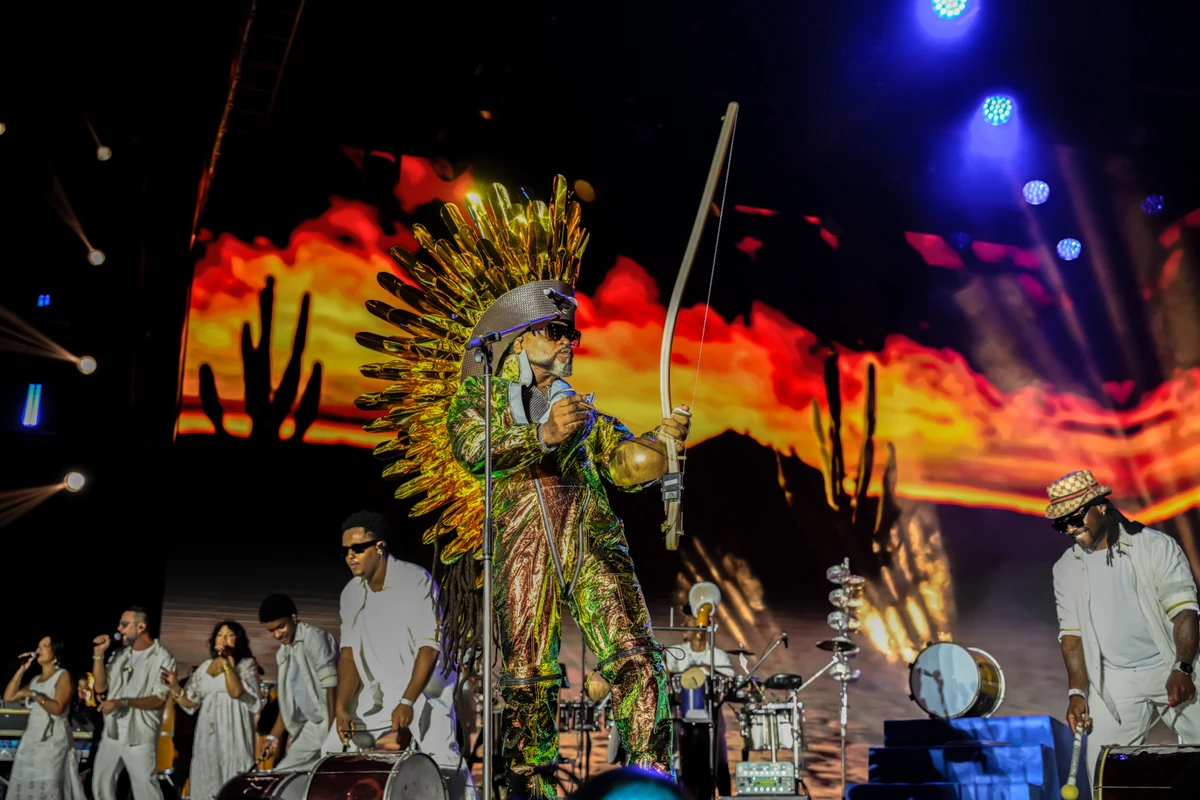 Show de 50 anos do Shopping da Bahia no Farol da Barra