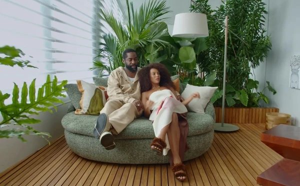 Apartamento de Taís Araujo e Lázaro Ramos por Reprodução/YouTube