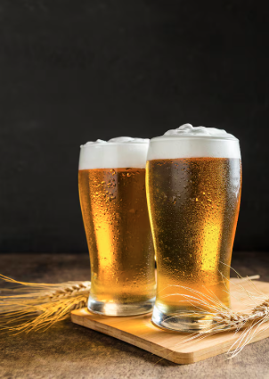  Espuma de algumas cervejas parece muito mais firme e compacta do que a de outros por Freepik