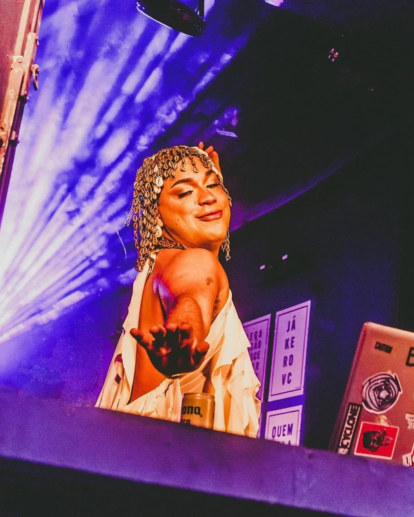 De São Caetano, a ATAUAN, dirigida por Tauan Carvalho, une memória e futuro em uma marca que trata a roupa como gesto sagrado