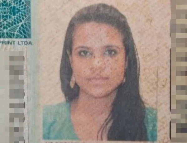 Gessica do Nascimento Reis por Reprodução