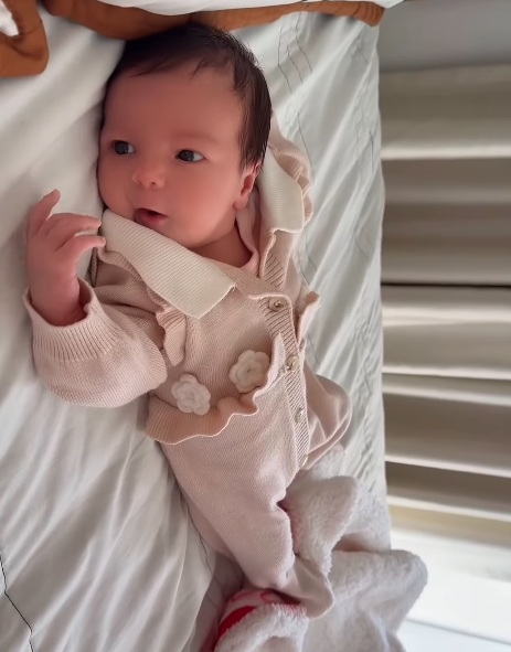 Maria Vitória, segunda filha de Any Awuada por Reprodução/Instagram