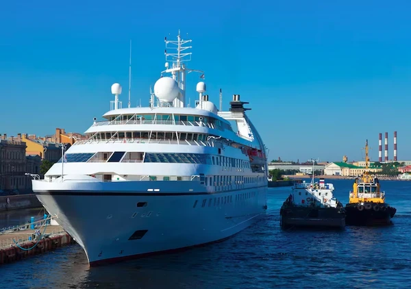 Navios por Reprodução | Freepik