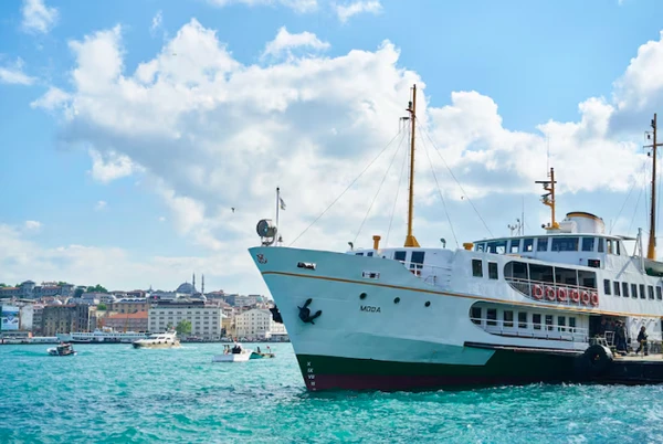 Navios por Reprodução | Freepik