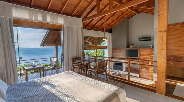 Awasi santa catarina por Reprodução / Booking