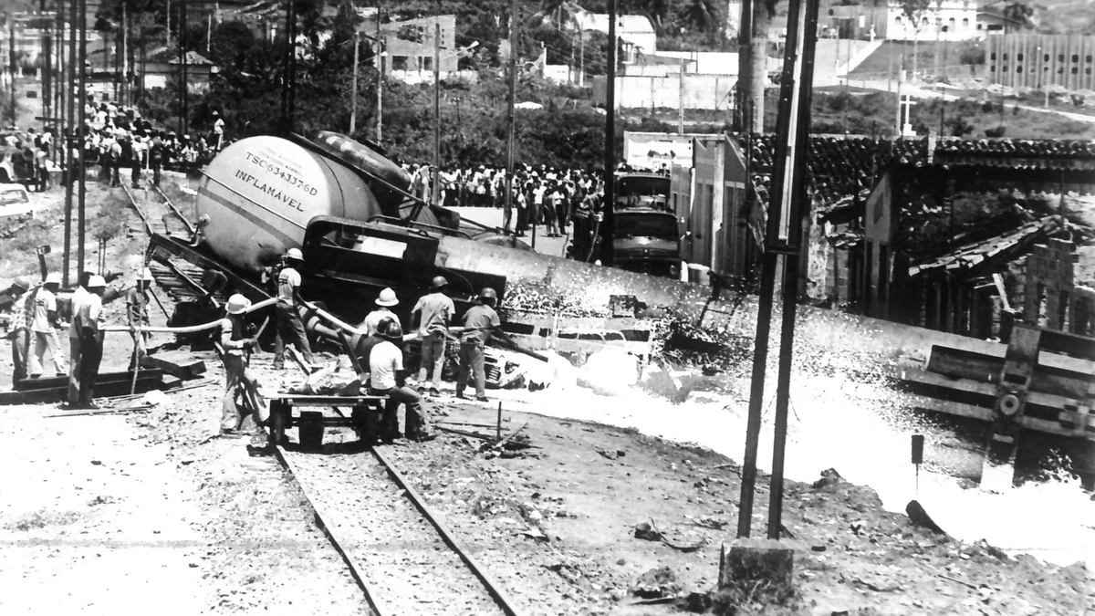 Acidente com trem deixou 99 mortos por Lourival Custódio/Arquivo CORREIO