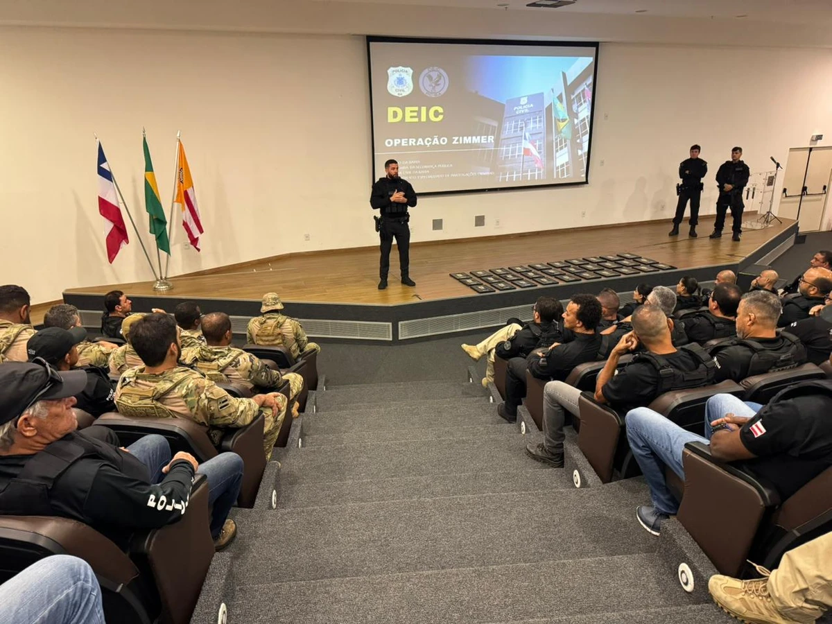 Confira imagens da  Megaoperação Zimmer por Polícia Civil da Bahia 