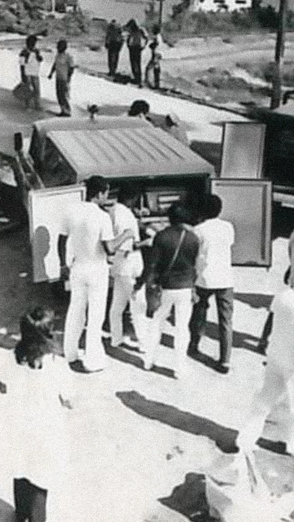 Corpos são levados por Lourival Custódio/Arquivo CORREIO