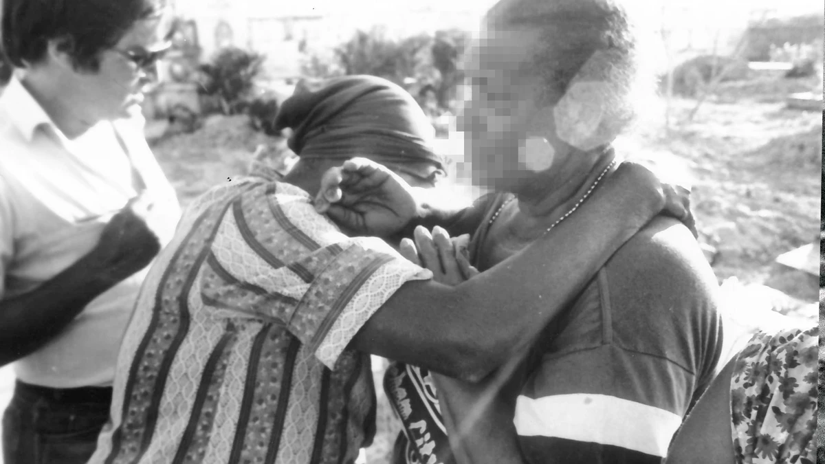 Enterro das vítimas teve muita emoção por Ximbica/arquivo CORREIO