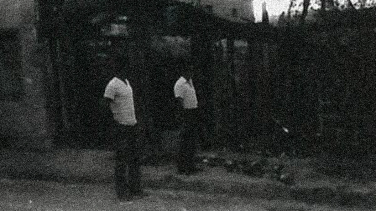 Enterro das vítimas teve muita emoção por Ximbica/arquivo CORREIO