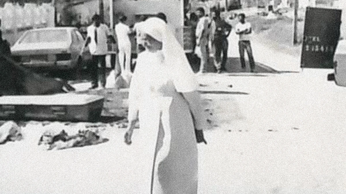 Freira caminha em meio à tragédia por Lourival Custódio/Arquivo CORREIO