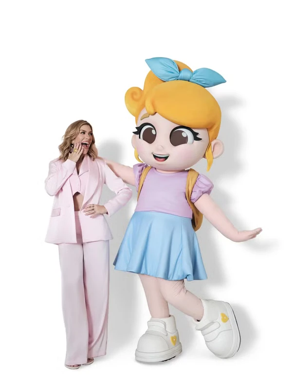 Galeroca nasceu da vontade de Lore de criar um nome leve e cheio de união, inspirado no jeito carinhoso como ela chamava seus seguidores por Juliano Simão