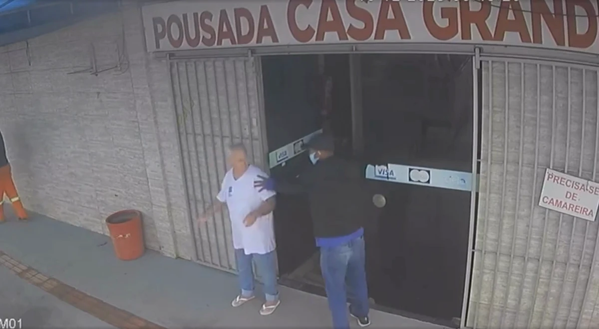 João Ferreira da Silva foi morto em frente a pousada por Reprodução