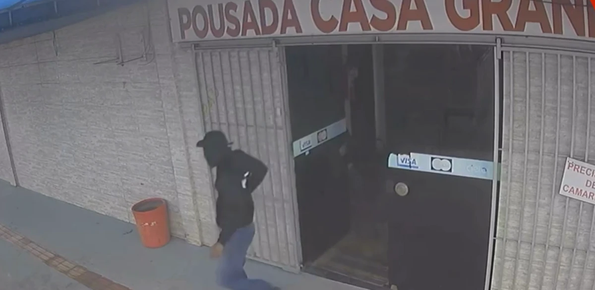 João Ferreira da Silva foi morto em frente a pousada por Reprodução