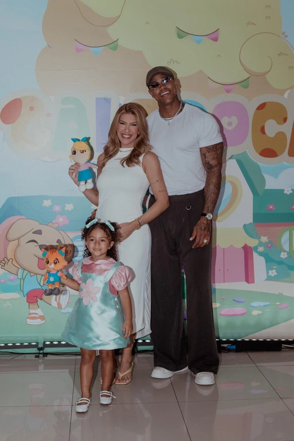 Lore Improta lança A Galeroca com a primeira performance de Liz por Guilherme Mascarenhas