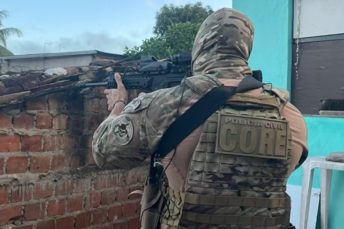 Material foi apreendido pela polícia por Polícia Civil