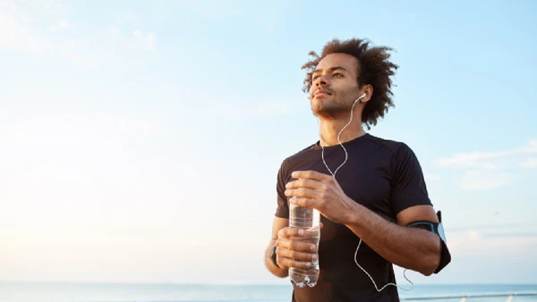 Pesquisas recentes revelam que exercícios variados ajudam a fortalecer a memória e ampliar a capacidade de adaptação do cérebro