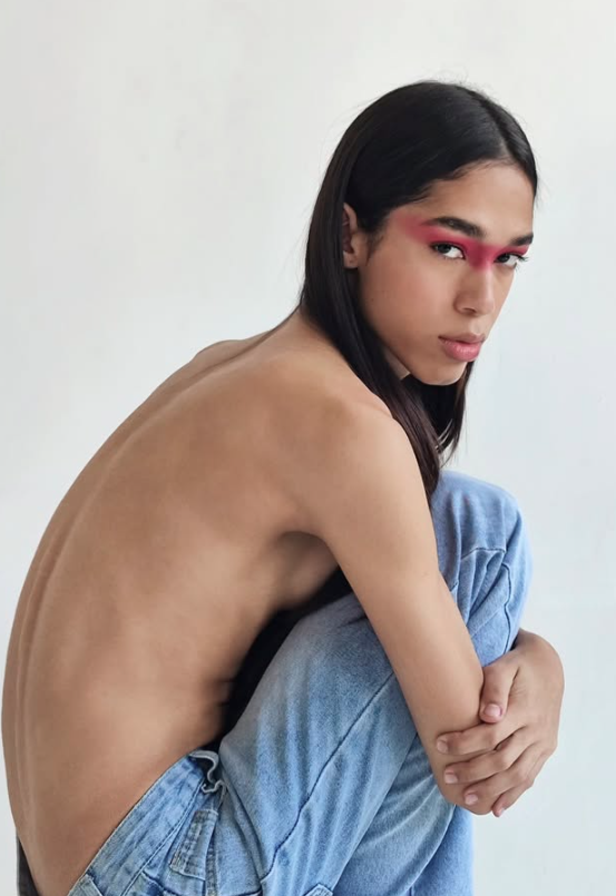 Modelo indígena Bella Nabeel por Reprodução | Instagram