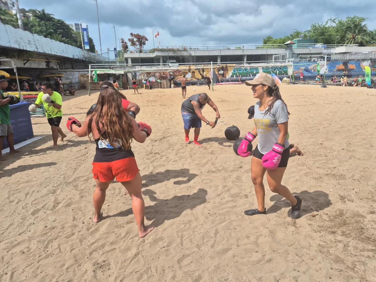 Boxe na Praia da Preguiça por Moysés Suzart