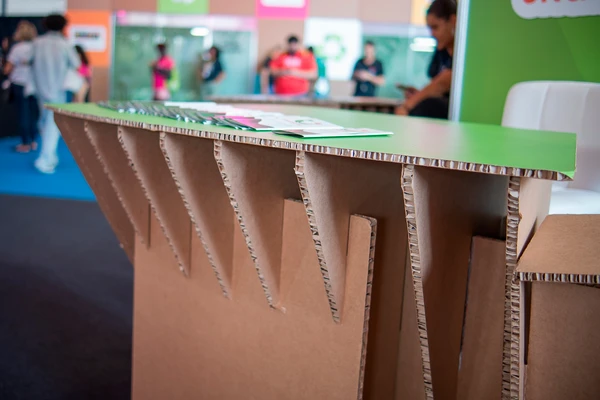 Cenografia em Ecoboard por divulgação