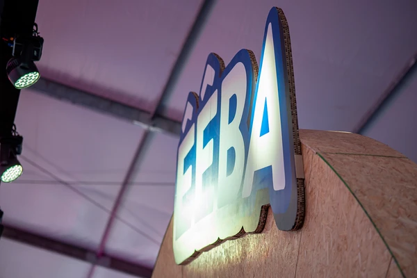 Cenografia em Ecoboard por divulgação