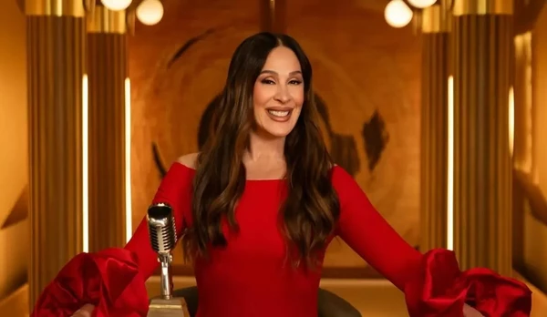 Claudia Raia celebra oportunidade de apresentar reality na Netflix