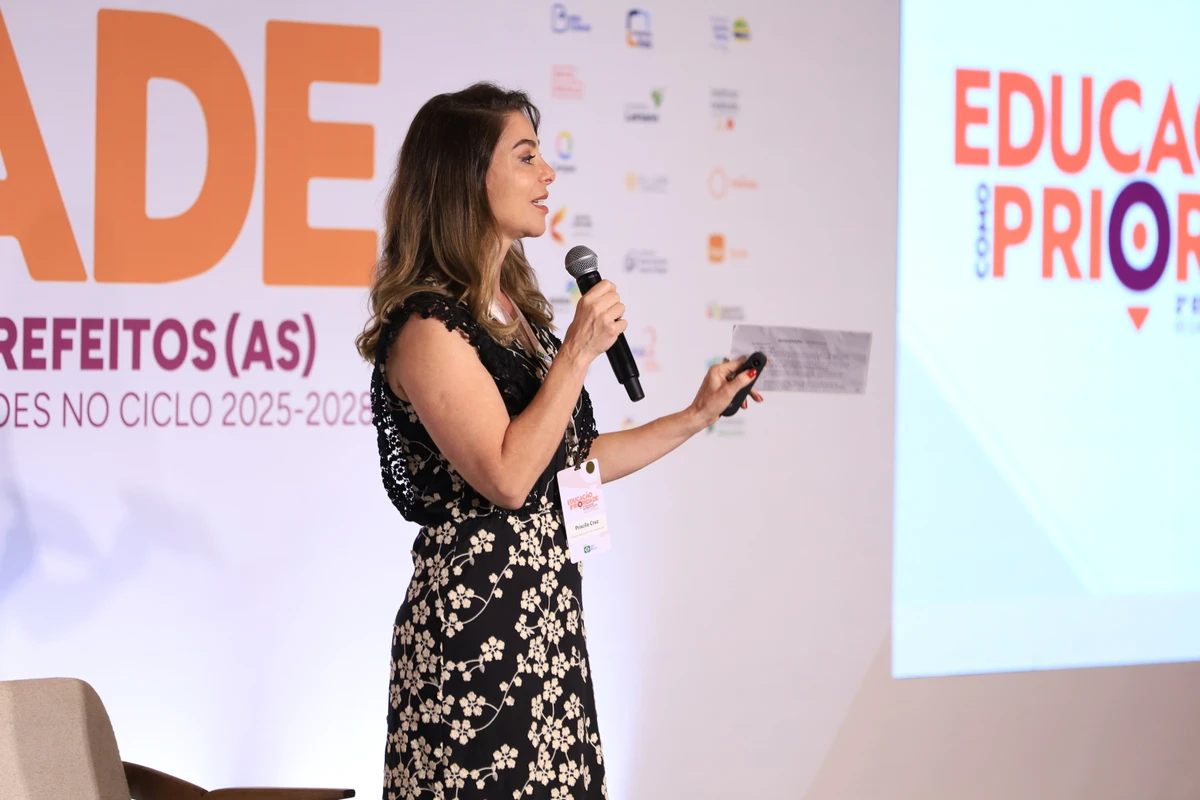 Encontro reuniu autoridades e organizações em debates sobre educação de qualidade a nível municipal por Real Time Produtora/Divulgação