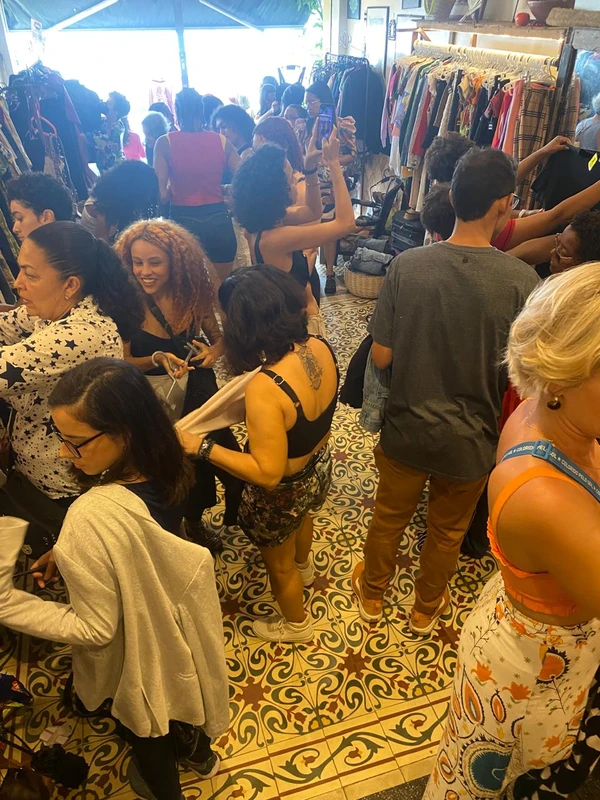 Poppy Bazar está localizado no Porto da Barra por Divulgação