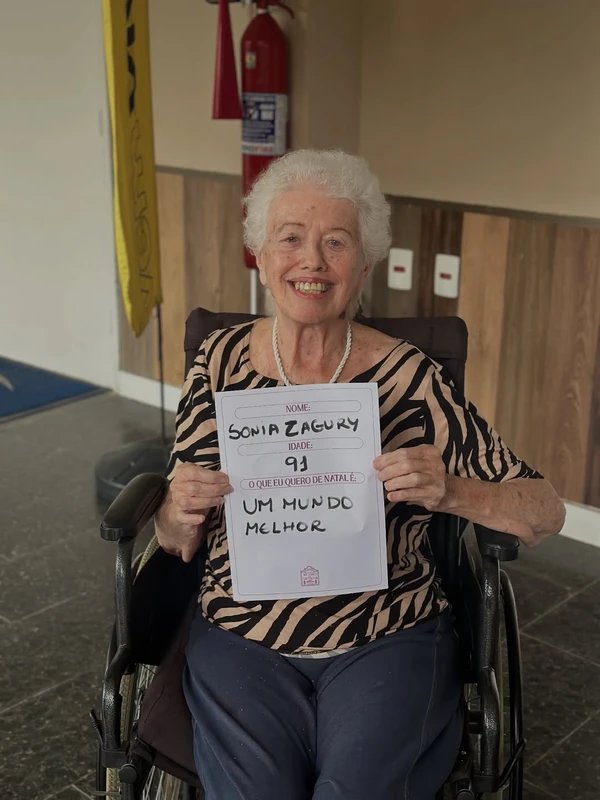 Lista de Natal do Retiro dos Artistas comove seguidores por Reprodução/Instagram