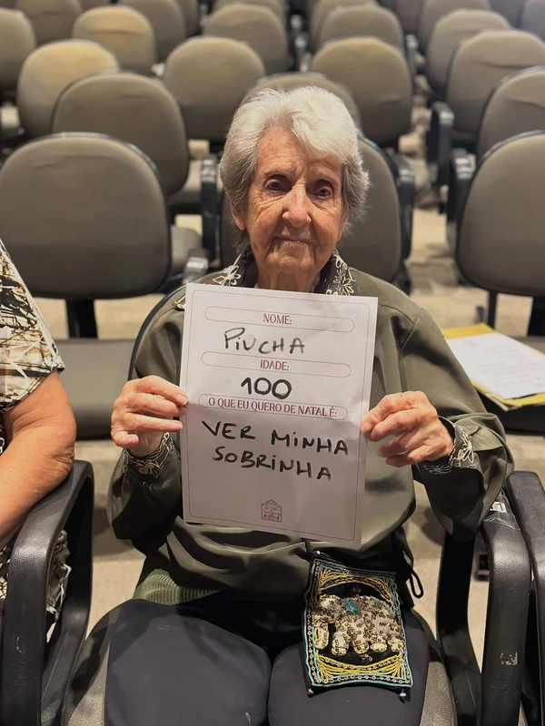 Lista de Natal do Retiro dos Artistas comove seguidores por Reprodução/Instagram