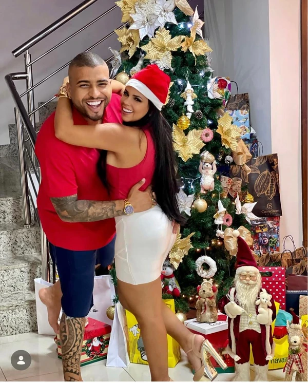 O casal 'DG Rifas' e 'Naroka' é assassinado a tiros num condomínio em Barra de Jacuípe