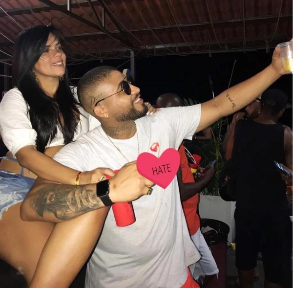 O casal 'DG Rifas' e 'Naroka' é assassinado a tiros num condomínio em Barra de Jacuípe por Acervo Pessoal